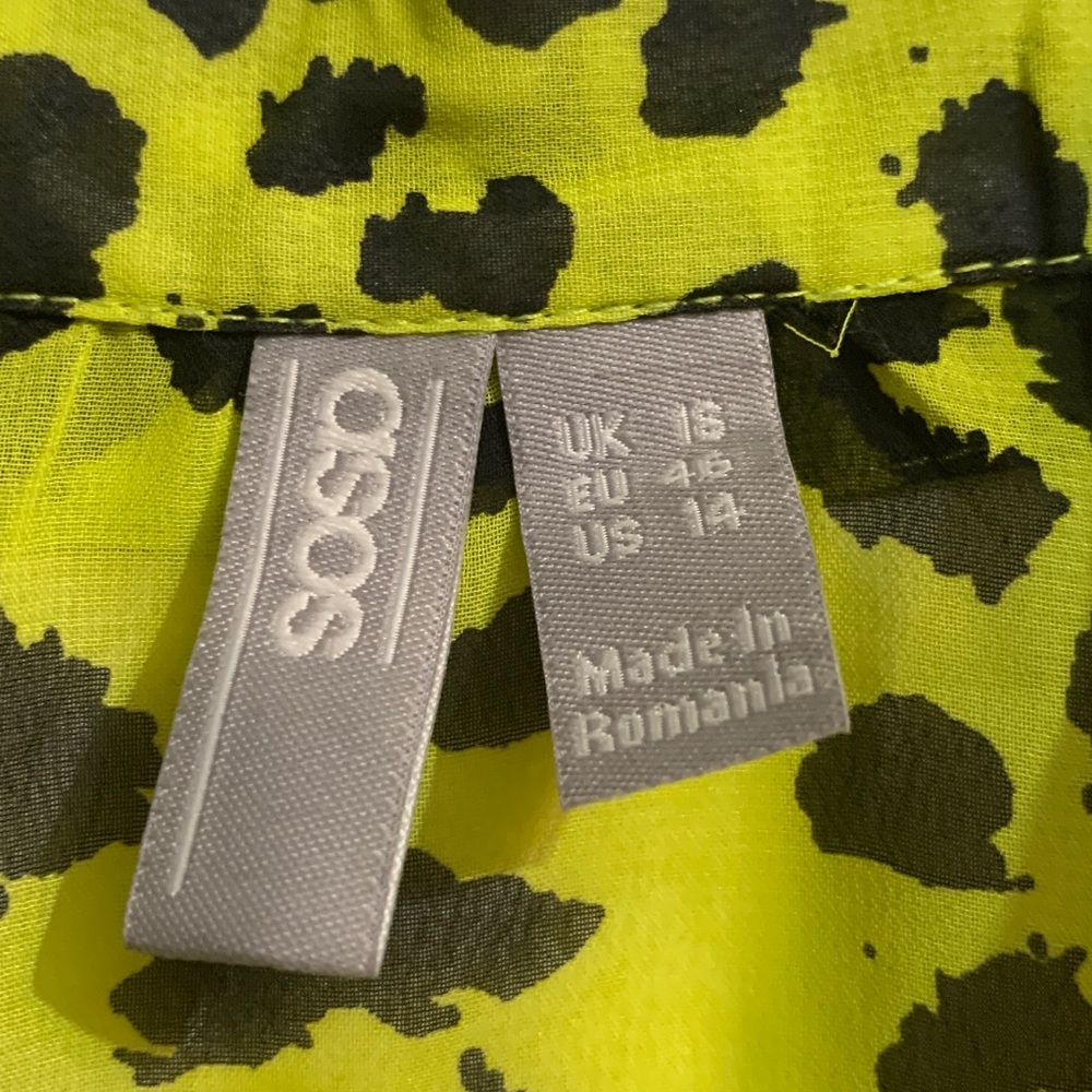 ASOS Leopard Print Blouse in Neon Yellow and Black - Picture 6 of 6